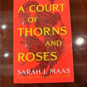A Court of Thorns and Roses by Sarah J. Maas - Red Cover